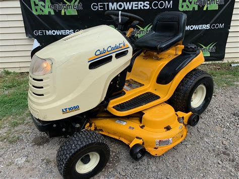 Cub Cadet Lawn Tractors 1000 Series