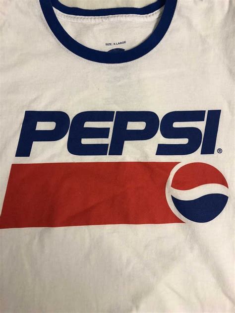 Pepsi Vintage PEPSI CLASSIC LOGO VINTAGE WHITE SHOR Gem