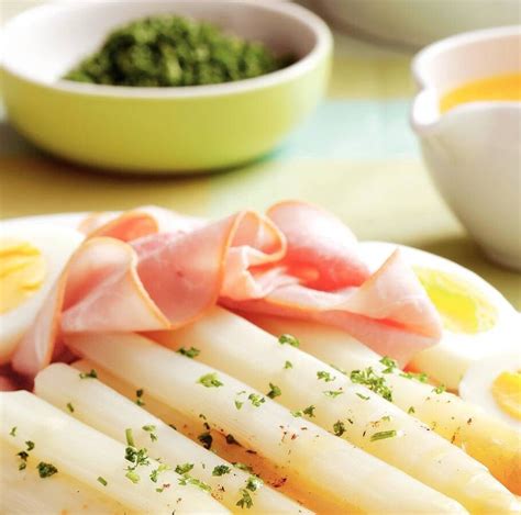 Asperges Met Ham Ei En Botersaus Of Hollandse Saus Recepten