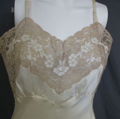 Lovely 1950s Heavenly Silk Lingerie By Fischer Full Slip From