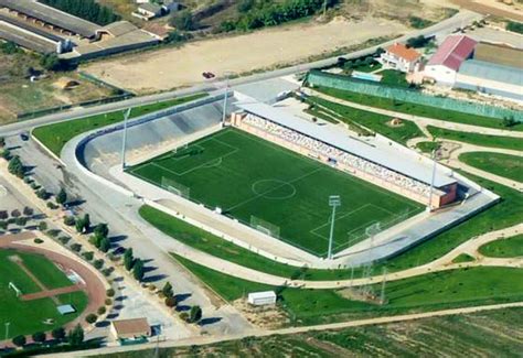 Estadios De Espa A On Twitter Club Deportivo Bin Far S Estadio Los