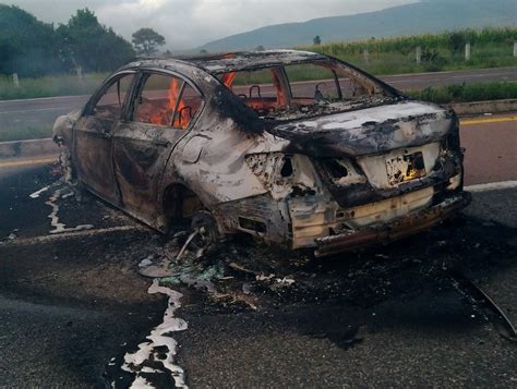 Bloqueos y quema de vehículos atemorizan a Zacatecas