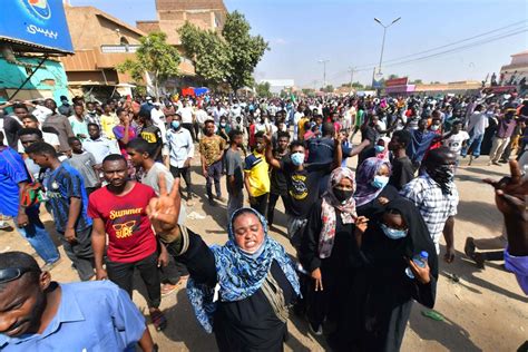 Tote Und Verletzte Bei Protesten Gegen Militärputsch Im Sudan