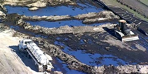 Texas Pipeline Spills 600,000 Gallons of Oil One Week Before DAPL Is Approved - EcoWatch