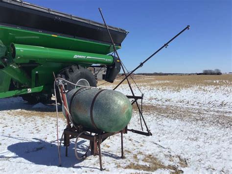 100 Gallon Sprayer With 20ft Boom Adam Marshall Land And Auction Llc