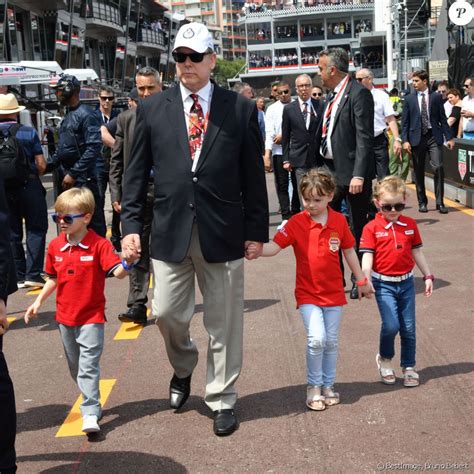 Le Prince Albert Ii De Monaco Avec Son Fils Le Prince Jacques Kaia