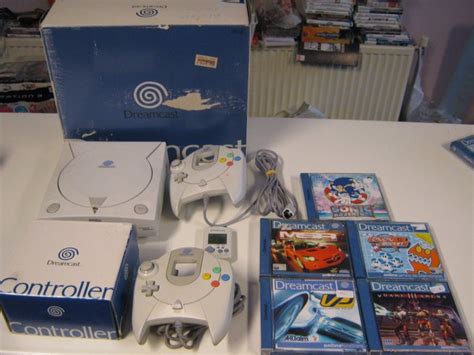 Sega Dreamcast Console Complete In Box With Extra Boxed Controller