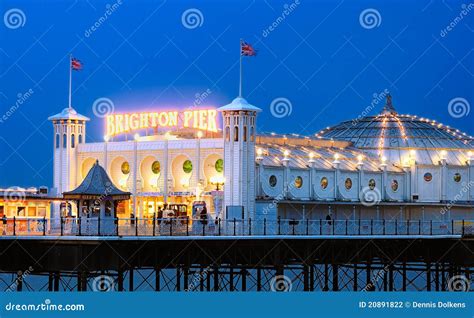 Brighton Pier, England editorial photography. Image of landmark - 20891822