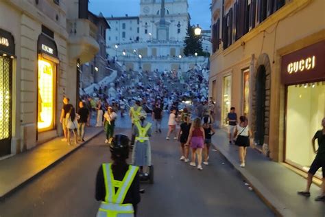 Passeio Turístico Noturno de Segway em Roma Hellotickets