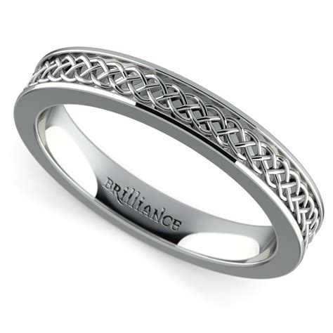 Celtic Knot Men's Wedding Ring in Platinum