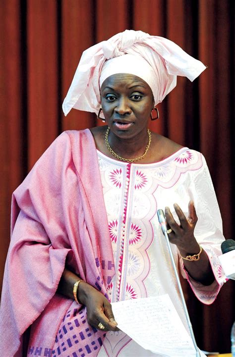 Aminata Touré à La Tête Du Gouvernement Sénégalais Le Devoir