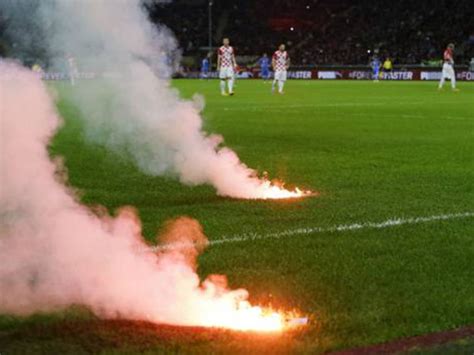 Fumogeni Allo Stadio Daspo Di Un Anno Per Due Tifosi Bergamonews