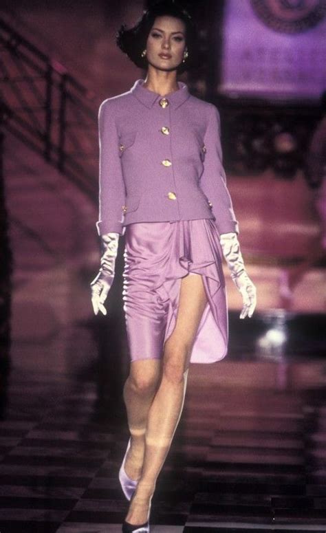 Shalom Harlow At Atelier Versace S S 1995 Models 90s Shalom Harlow