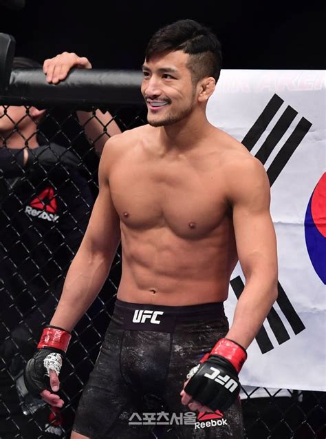 반전이 필요하다 강경호 6월12일 Ufc 275에서 18승4패의 사이몬 올리베이라와 맞붙어 네이트 스포츠