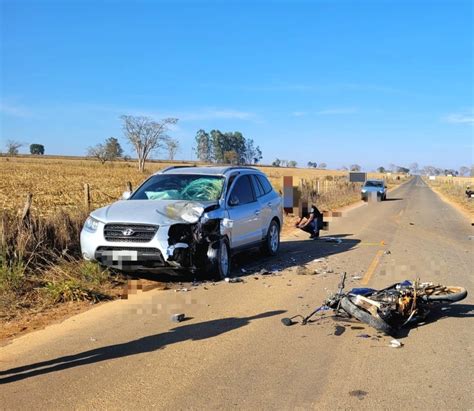 Batida Entre Moto E Carro Mata Pai E Filho No Distrito De Ponte Vila