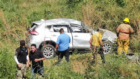 Vuelca Familia Sobre La Costera En Navolato Hay Cuatro Lesionados