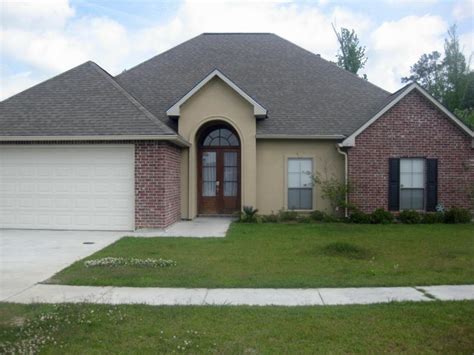 3BR/2BA Home For Rent In Walker, Louisiana $1245