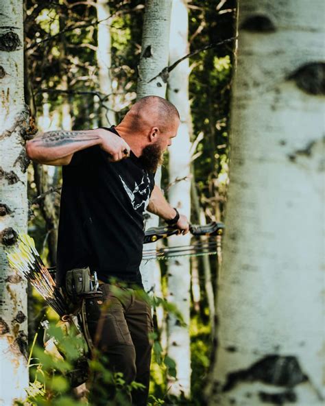 Elk Reaper The Rise And Bowhunting Success Of Aron Snyder