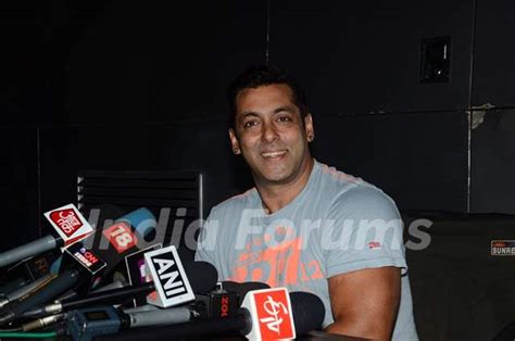 Salman Khan at Press Meet for the Success of Bajrangi Bhaijaan Media