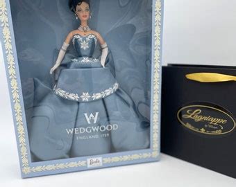 Vintage 2000 Limited Edition Wedgewood 1759 Barbie Doll Dressed In