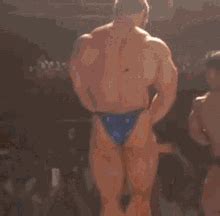 Bodybuilder Poser Bodybuilder Poser Flexing Discover Share GIFs