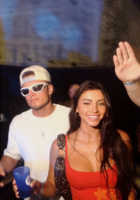 Too shy for this dance! #dancer #fypシ゚ | Ale Garcés 🔥🖤 (@alegarces999)