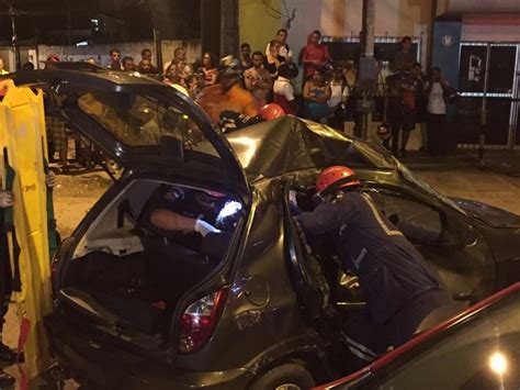 G1 Colisão Entre Carro E Moto Deixa Um Morto E Três Feridos No Recife