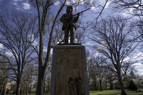 Statue On The Quad At Unc Chapel Hill North Carolina Image Free