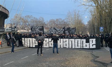 Grobari Na Protestu Pozvali Na Ujedinjenje I U Borbu Za Spas