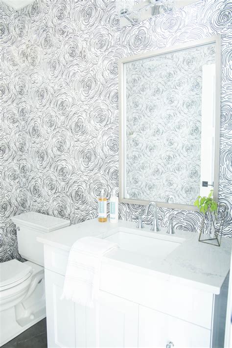 20+ Floral Wallpaper For Bathroom – HomeDecorish