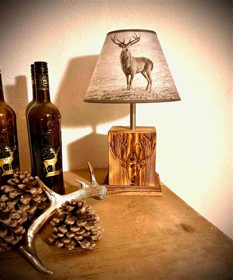 Altholz Lampe Mit Hirsch Bergdesign Handcrafted In Tirol