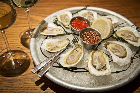 Best Oyster Happy Hours in DC Neighborhoods - Thrillist