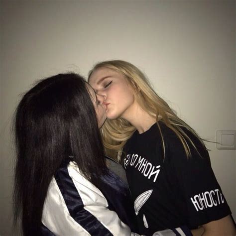 {pinterest Xoslump} Lesbian Love Lgbt Love Cute Lesbian Couples