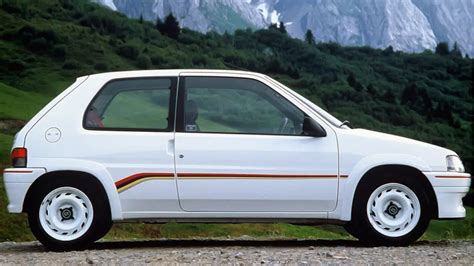 Os mais novos não conhecem o Peugeot 106 Rallye mas deviam