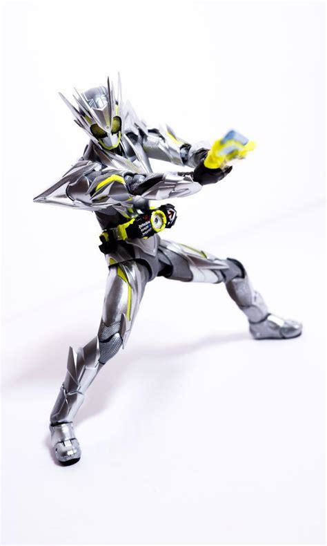 S H Figuarts Kamen Rider Zero One Metal Cluster Hopper Hobbies Toys