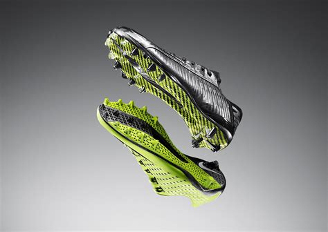 Nike Vapor Carbon 2014 Elite Football Cleat Unveiled For Super Bowl