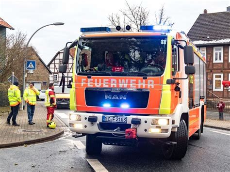 Feuerwehreinsatz In Salzgitter Kr Fte L Schen K Chenbrand