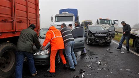 M Ltiples Choques En La Autopista Causaron Dos Muertos Y Heridos