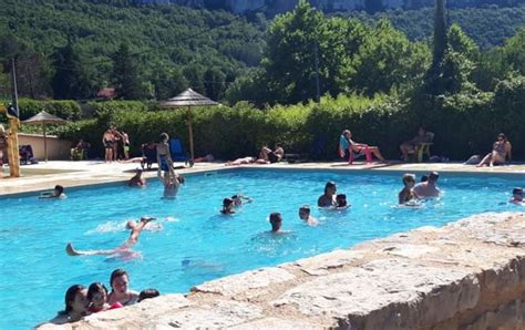 Flower Camping Les Gorges De L Aveyron Saint Antonin Noble Val