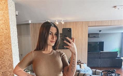 Olha Ela Bianca Andrade Mostra Barriguinha Saliente Em Selfie No