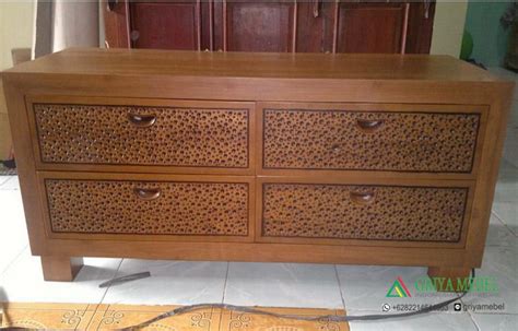 Buffet Minimalis Ovi Duco Putih Furniture Jati Jepara