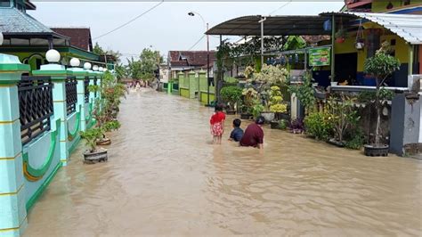 Kali Lamong Meluap Banjir Terjang Dua Kecamatan Di Gresik