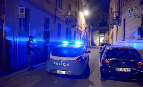 Lodi Si Getta Nelladda Per Sfuggire Allarresto Salvato E Arrestato