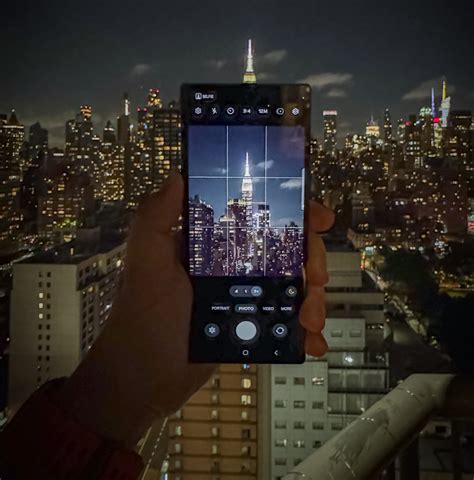 Samsung Galaxy Z Fold 6 camera test: the first nighttime photos are here