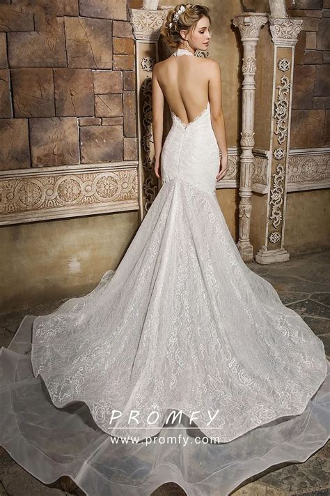 Scalloped Lace Plunging Halter Neck Wedding Dress Promfy