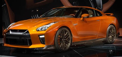 2017 Nissan Gt R Makes World Debut At Nyias Paul Tans Automotive News