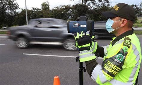 Bajan límites de velocidad en algunas vías de Bogotá eltransporte