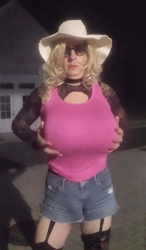 Deedeeslut Takes It Deep Nude Pics Xhamster