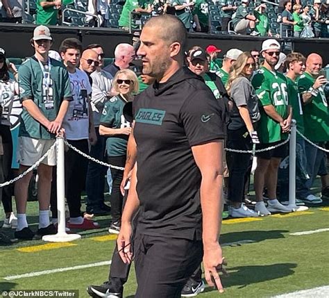 Eagles Coach Nick Sirianni Trolled By NFL Fans After Revealing New