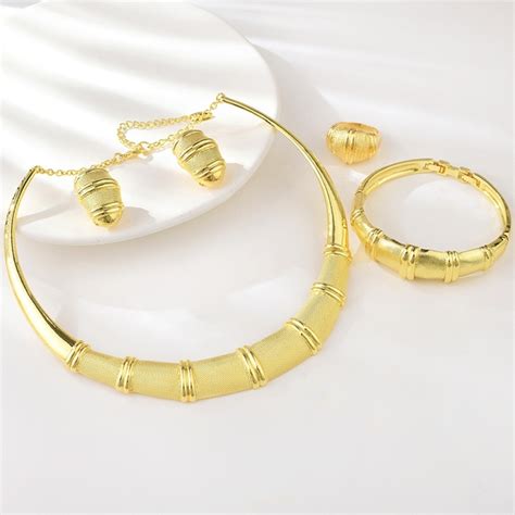 Staple Big Gold Plated 4 Piece Jewelry Set